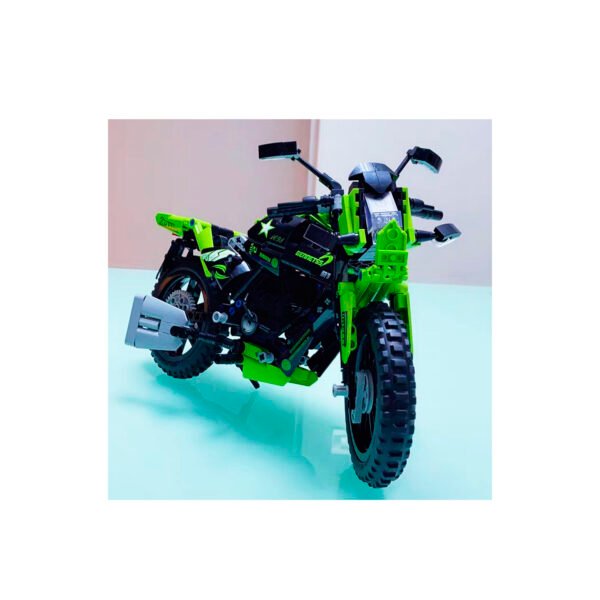 MOTOCICLETA ARMABLE DE 518 PIEZAS - Imagen 2