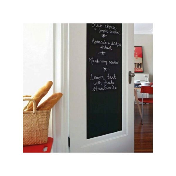 LAMINA ADHESIVA NEGRA 200X60 CM, PARA PIZARRA DE TIZA, INCLUYE TIZAS, IDEAL PARA DECORAR Y APRENDER.
